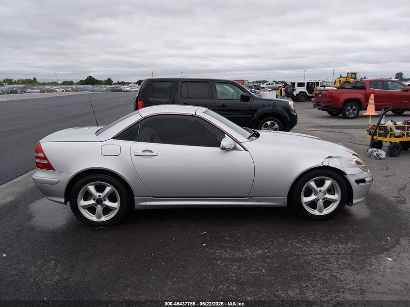 2003 Mercedes-Benz Slk 320 VIN: WDBKK65F93F282979 Lot: 45437755