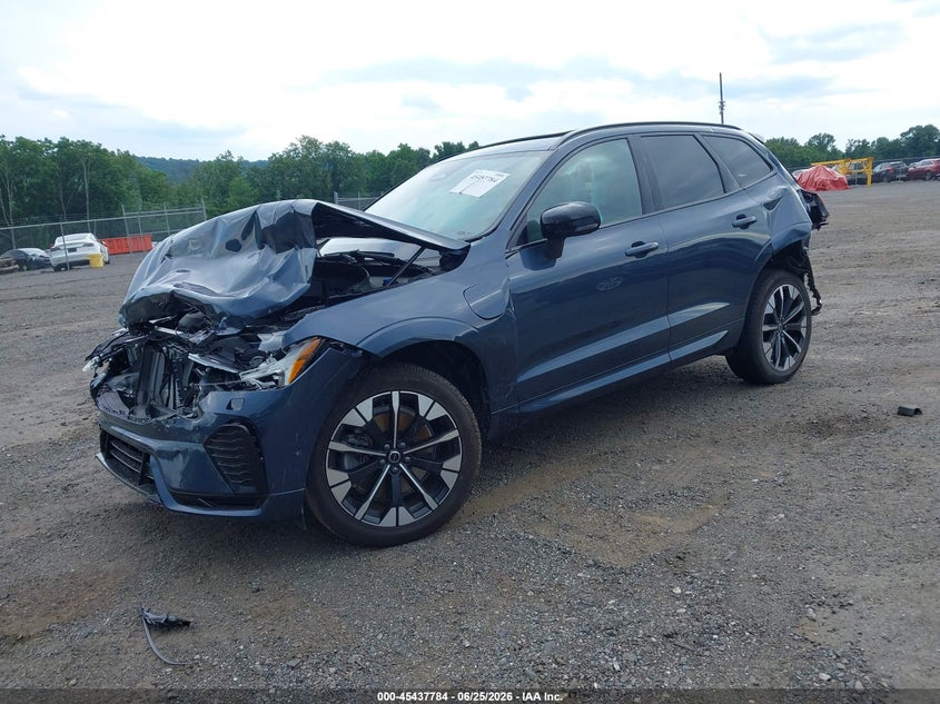 Vin: yv4h60rc9t1432953, lot: 45935884, volvo xc60 plug-in hybrid plus, t8 awd electric/gasoline, dark 20262