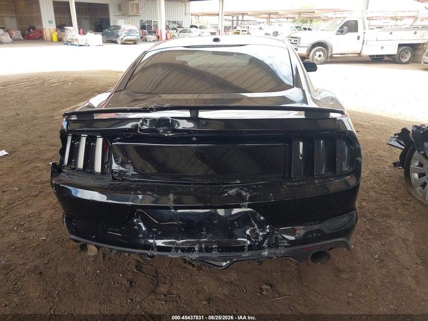 FORD MUSTANG - zdjęcie 16