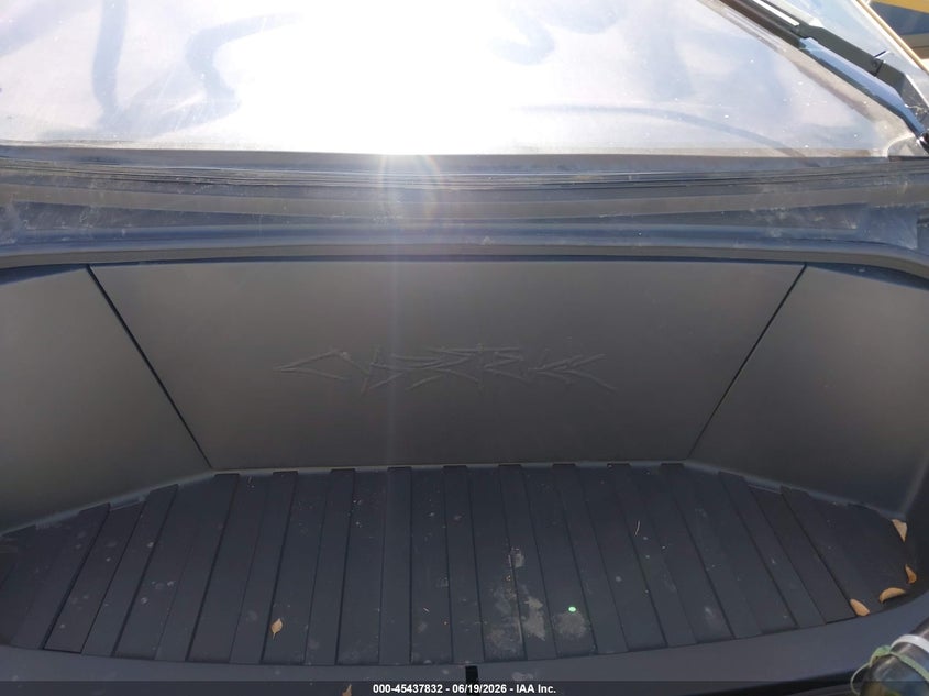 2025 Tesla Cybertruck VIN: 7G2CEHEE0SA060392 Lot: 45437832