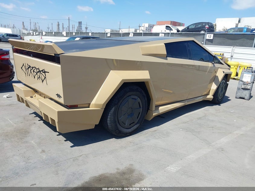 2025 TESLA CYBERTRUCK TRUCK ELECTRIC