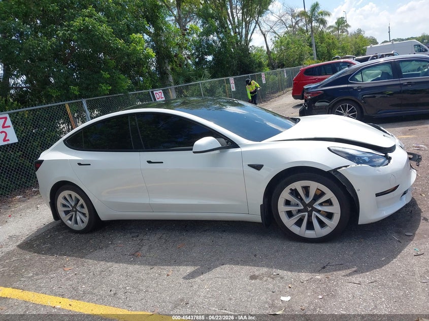 AtlanticExpress - Tesla Model 3
