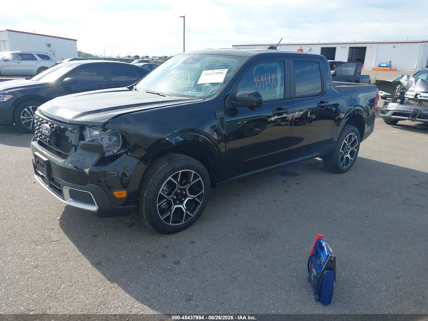 2026 Ford Maverick, Left Front, IAAI, VIN 3FTTW8S32TRA36827 — photo 2