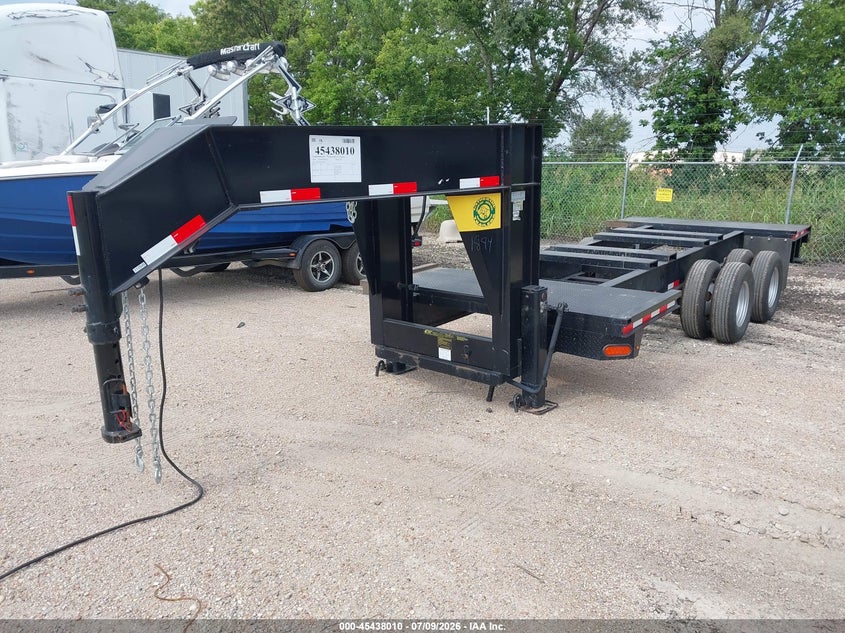 2026 GATOR GOOSENECK TRAILER auction photo 2