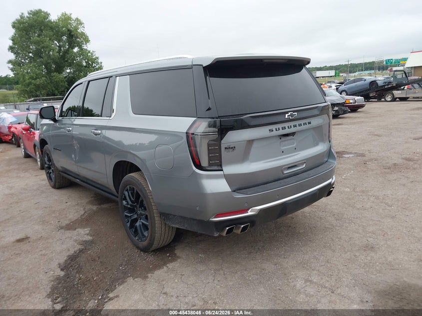 2025 CHEVROLET SUBURBAN auction photo 3