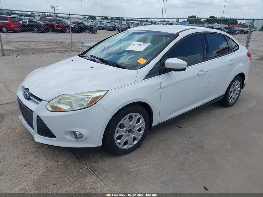 Vin: 1fahp3f2xcl466438, lot: 45936332, ford focus se 20122