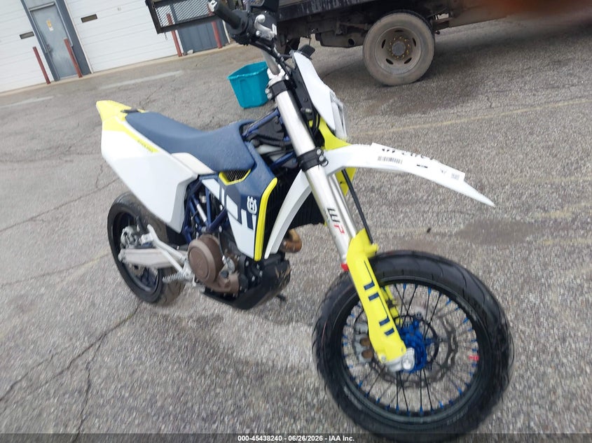 VBKUEV403RM769722 HUSQVARNA 701 ENDURO 2024