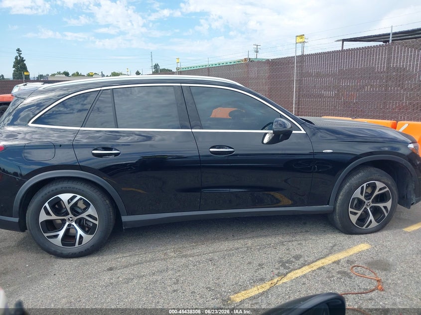 2025 MERCEDES-BENZ GLC 350E 4MATIC — Фото 13
