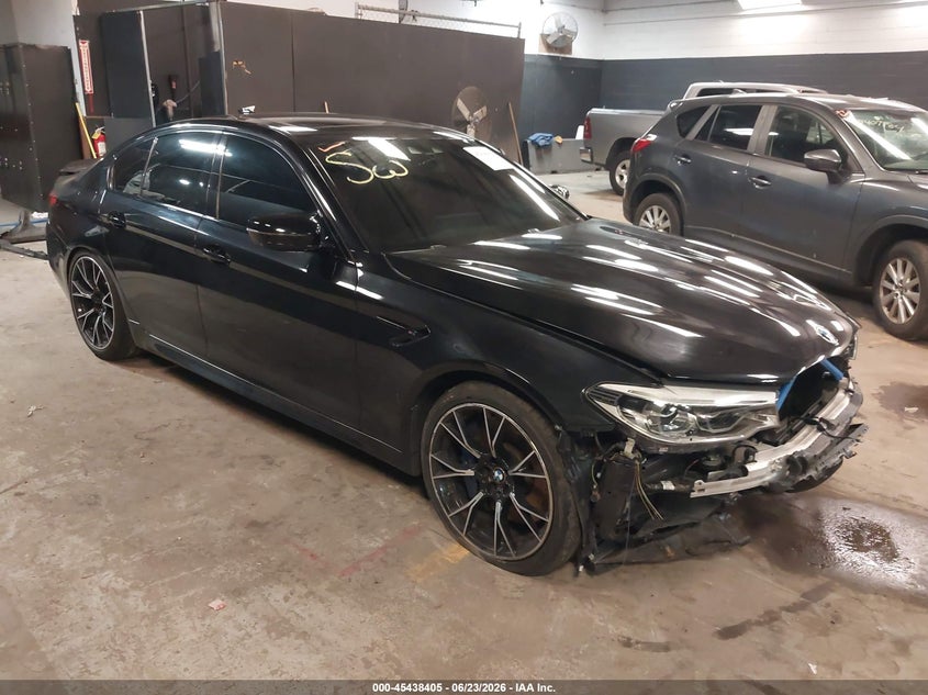 BMW M5 - zdjęcie 1