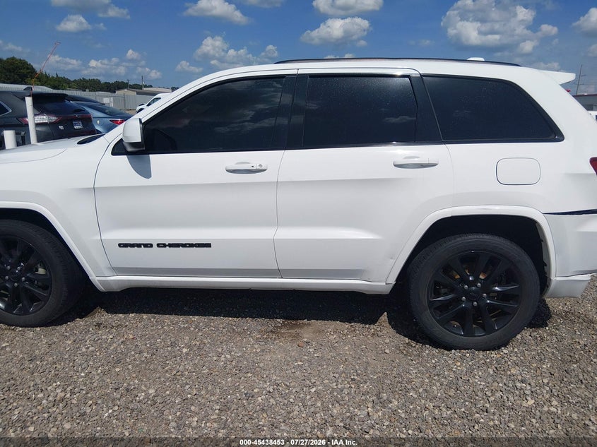 JEEP GRAND CHEROKEE - zdjęcie 14
