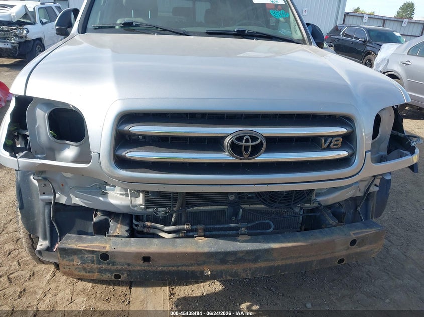 2002 Toyota Sequoia Limited V8 VIN: 5TDBT48A62S075113 Lot: 45438484