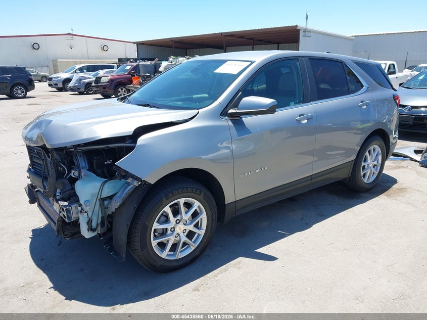 2024 CHEVROLET EQUINOX auction photo 2