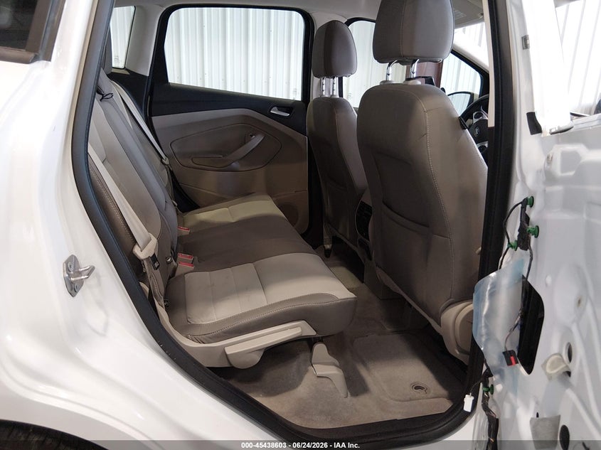 2015 Ford C-Max Hybrid Se VIN: 1FADP5AU2FL105681 Lot: 45438603