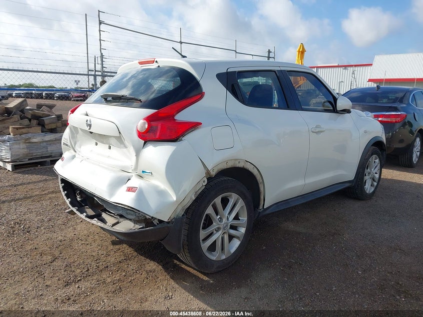 Vin: jn8af5mr8et356702, lot: 45936708, nissan juke s 20144