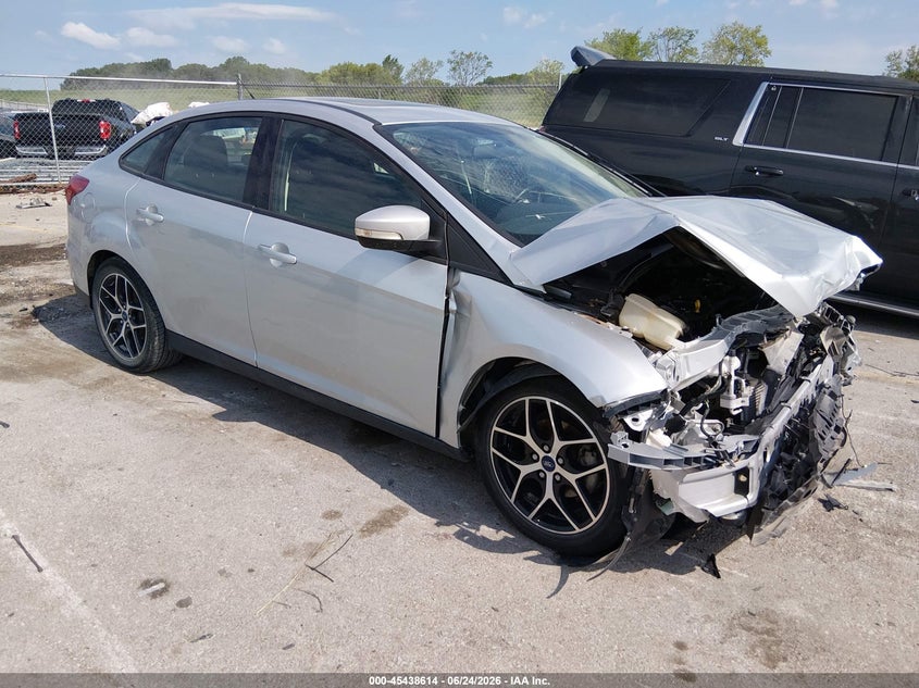 2017 FORD FOCUS SEL