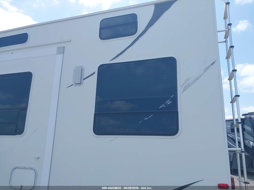 2008 NORTHSHORE 330XRV-M5 auction photo 6