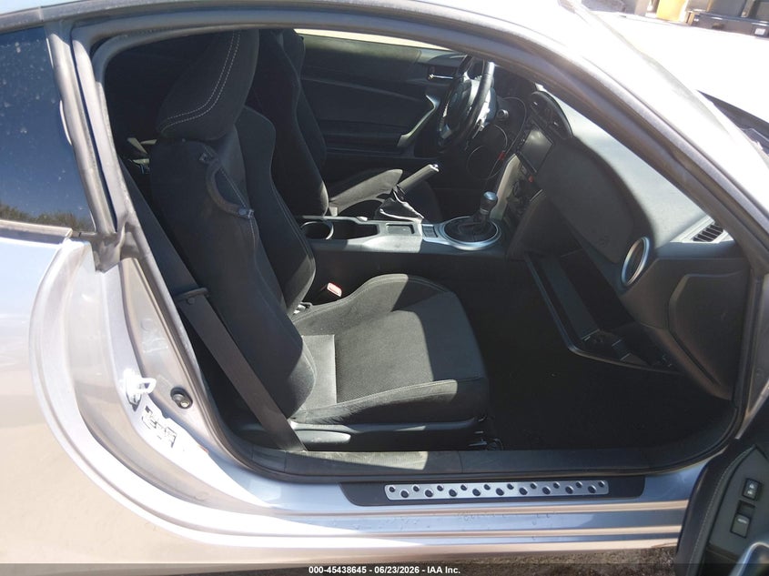 2017 TOYOTA 86 auction photo 5
