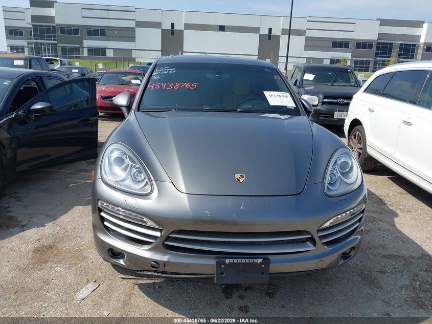 2014 Porsche Cayenne Platinum Edition VIN: WP1AA2A27ELA95271 Lot: 45438765