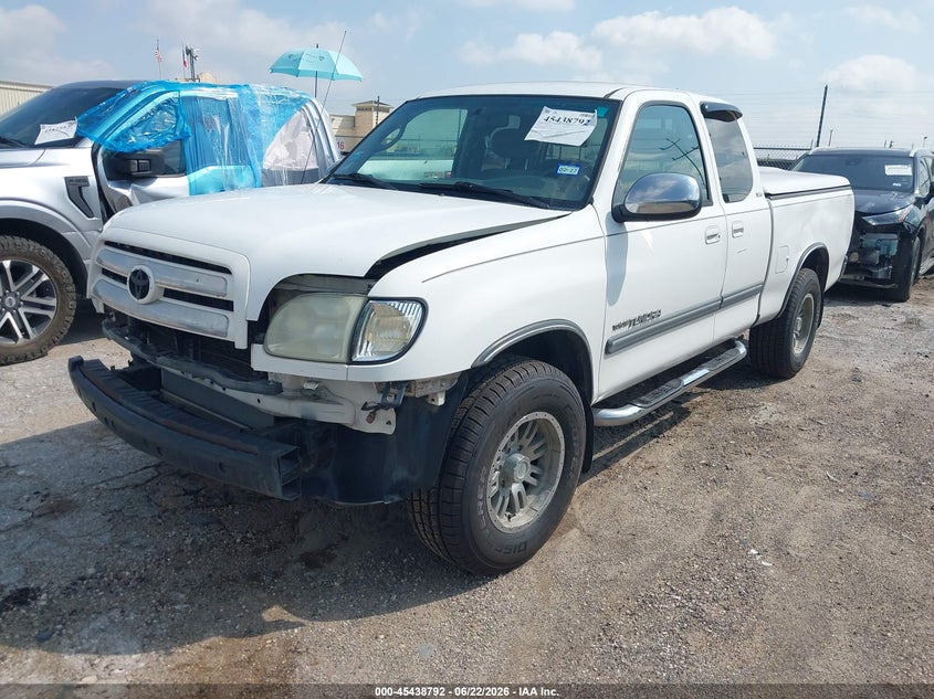 2003 Toyota Tundra Sr5, Front End, IAAI, VIN 5TBRN34153S395798 — photo 2