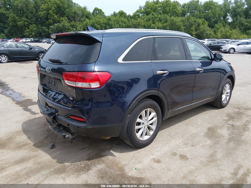 2016 KIA SORENTO auction photo 4