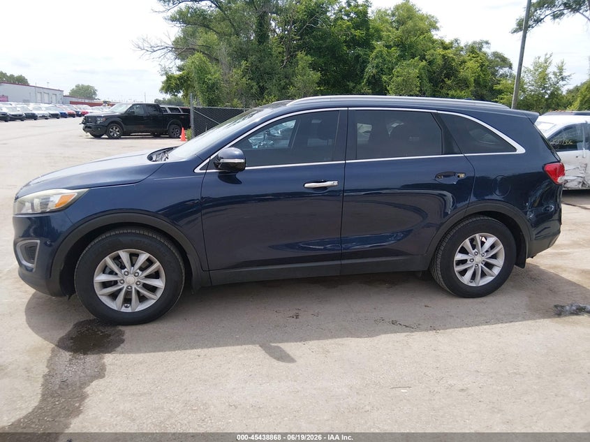 2016 KIA SORENTO auction photo 6