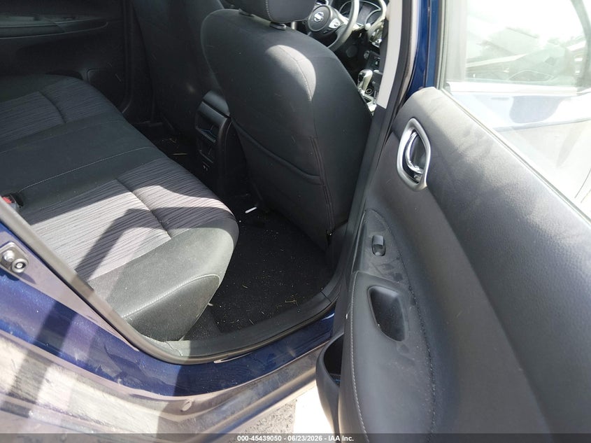 2019 NISSAN SENTRA auction photo 8