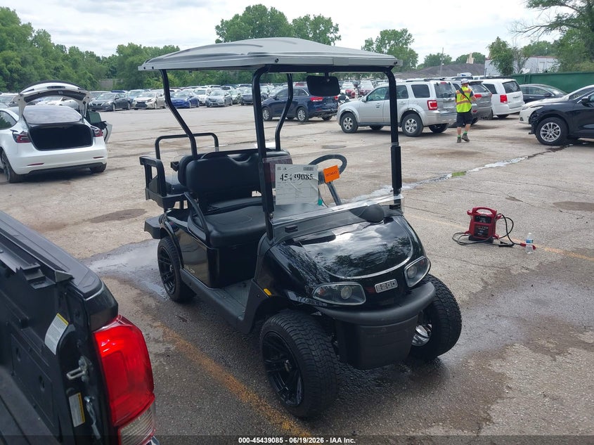 2023 EZGO VALOR auction photo 1