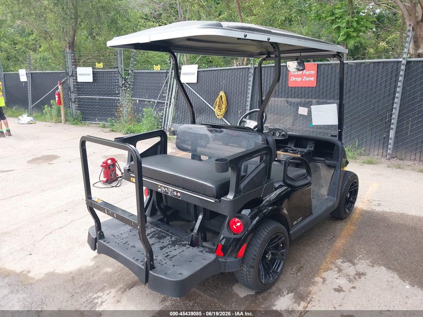 2023 EZGO VALOR auction photo 4