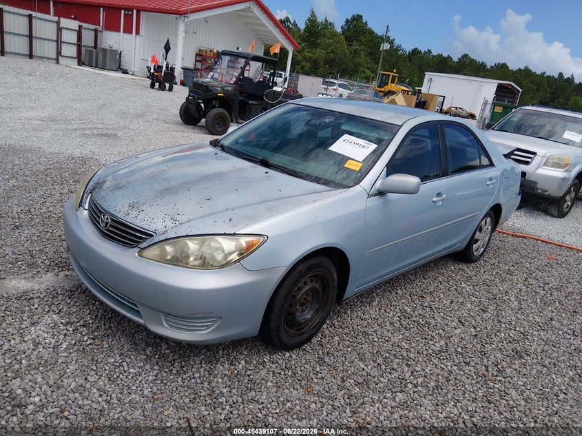 2005 Toyota Camry Le 4T1BE32K55U631364 photo 1