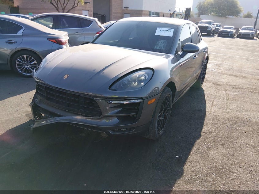 2018 Porsche Macan Gts VIN: WP1AG2A59JLB63590 Lot: 45439129
