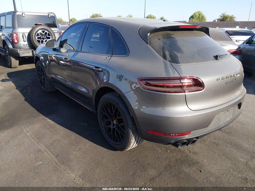 2018 Porsche Macan Gts VIN: WP1AG2A59JLB63590 Lot: 45439129
