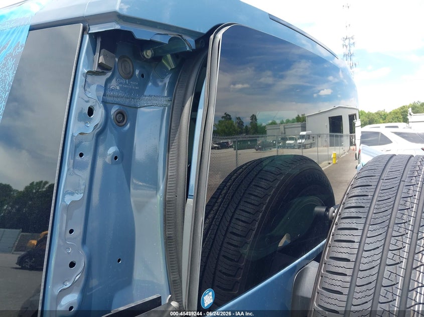 2026 Land Rover Defender P300 S VIN: SALEJ7EX1T2614901 Lot: 45439244