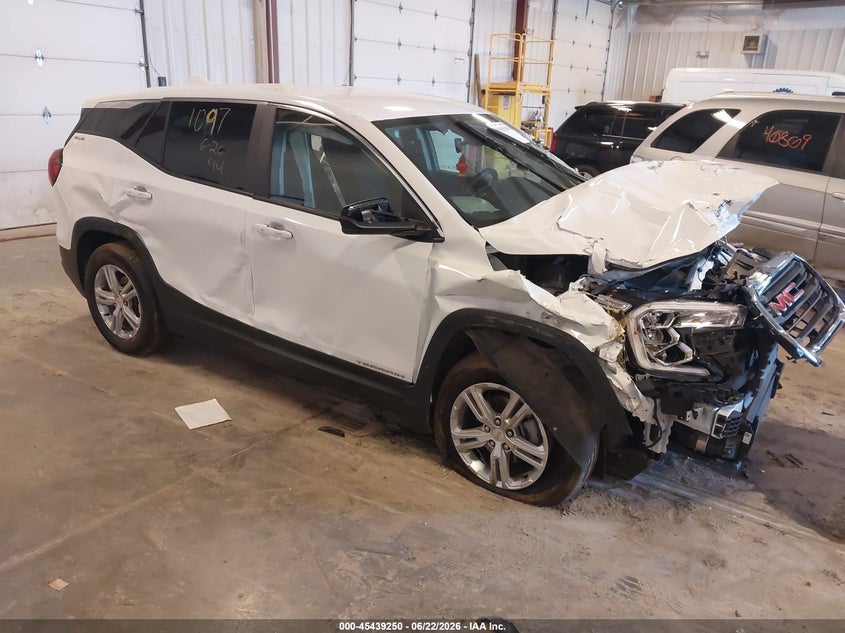 2024 GMC TERRAIN auction photo 1