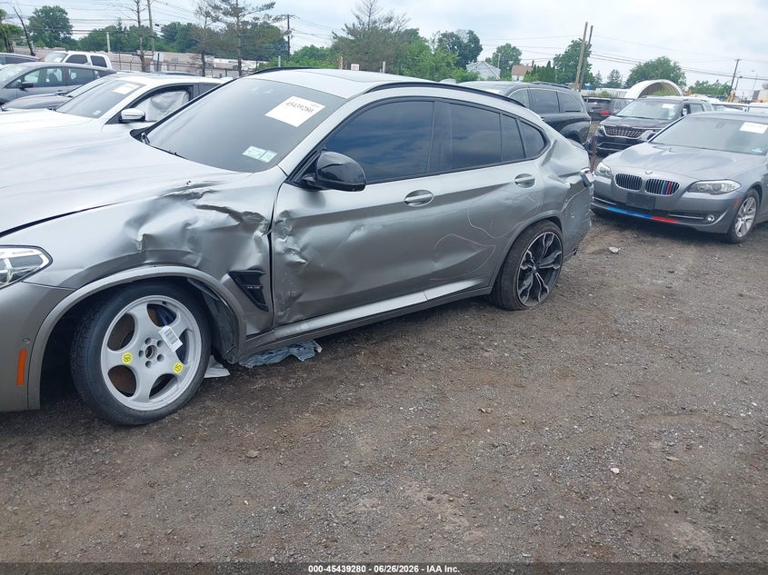 2021 BMW X4 M VIN: 5YMUJ0C04M9H06216 Lot: 45439280