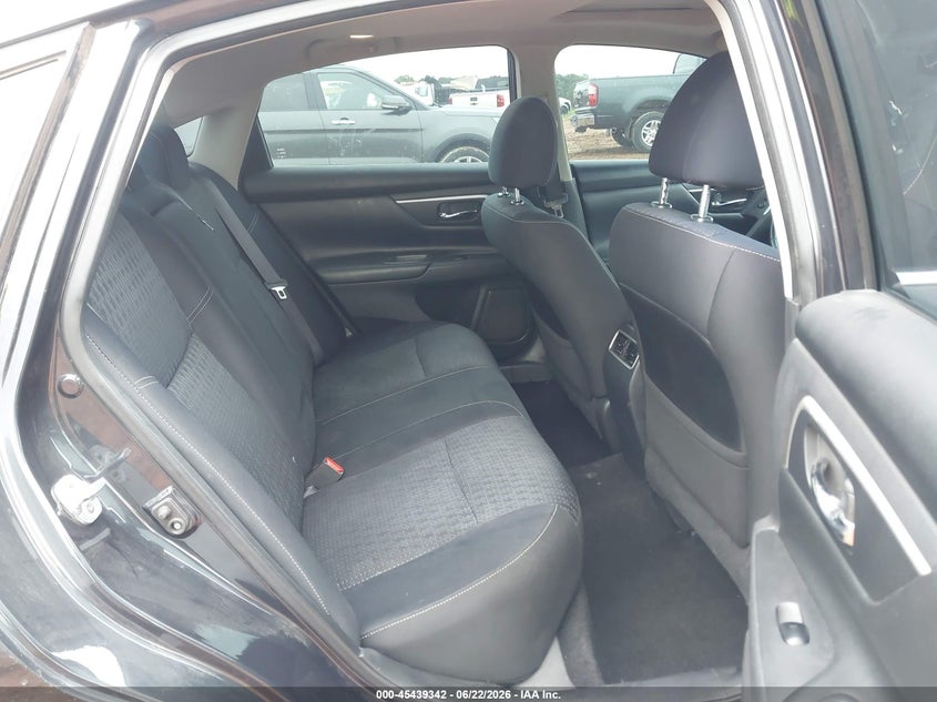 2017 NISSAN ALTIMA auction photo 8