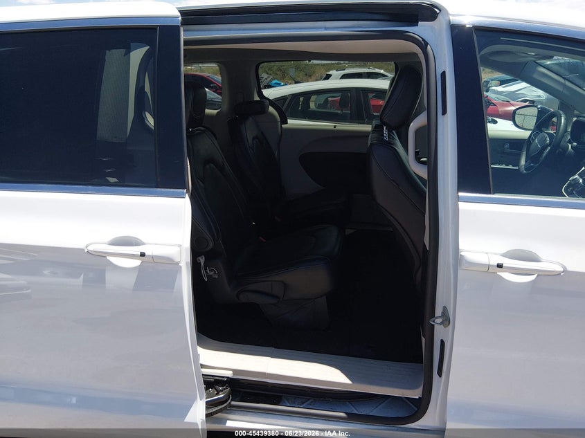 AtlanticExpress - Chrysler Pacifica