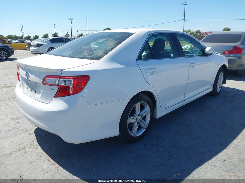 2014 TOYOTA CAMRY auction photo 4