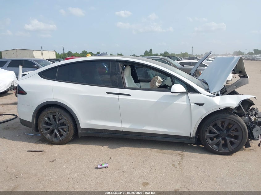 2023 Tesla Model X Dual Motor All-Wheel Drive/Standard Range VIN: 7SAXCBE56PF428398 Lot: 45439419