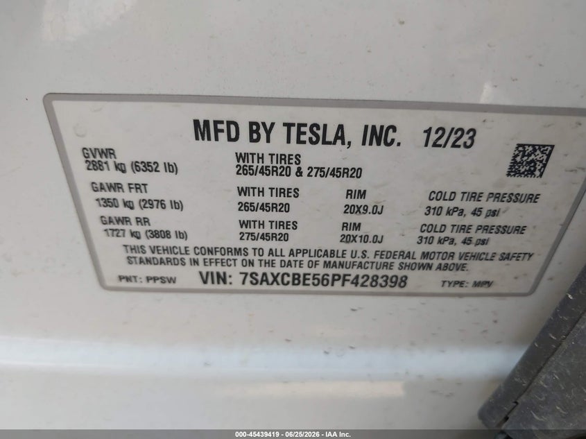 2023 Tesla Model X Dual Motor All-Wheel Drive/Standard Range VIN: 7SAXCBE56PF428398 Lot: 45439419