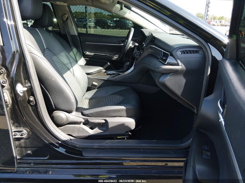 2021 TOYOTA CAMRY auction photo 5
