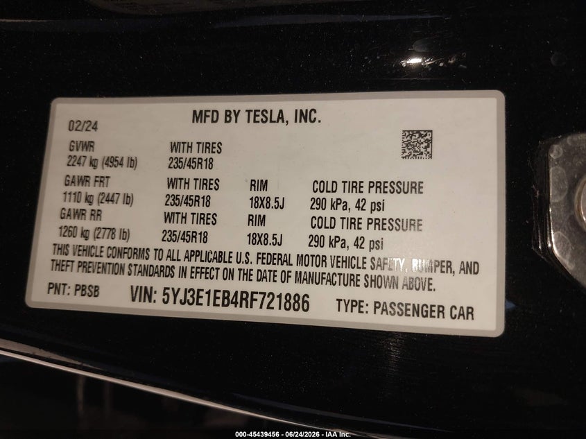 TESLA MODEL 3 - zdjęcie 9