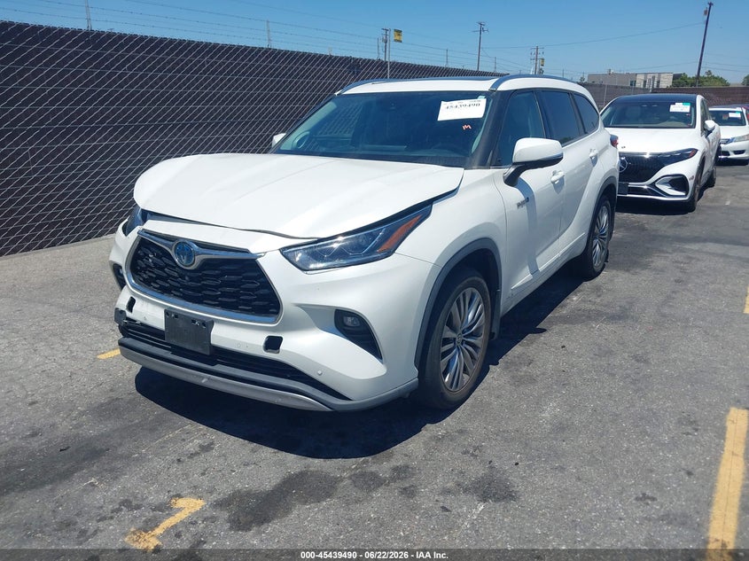 2021 Toyota Highlander Hybrid Platinum 5TDEBRCH7MS022084 photo 1