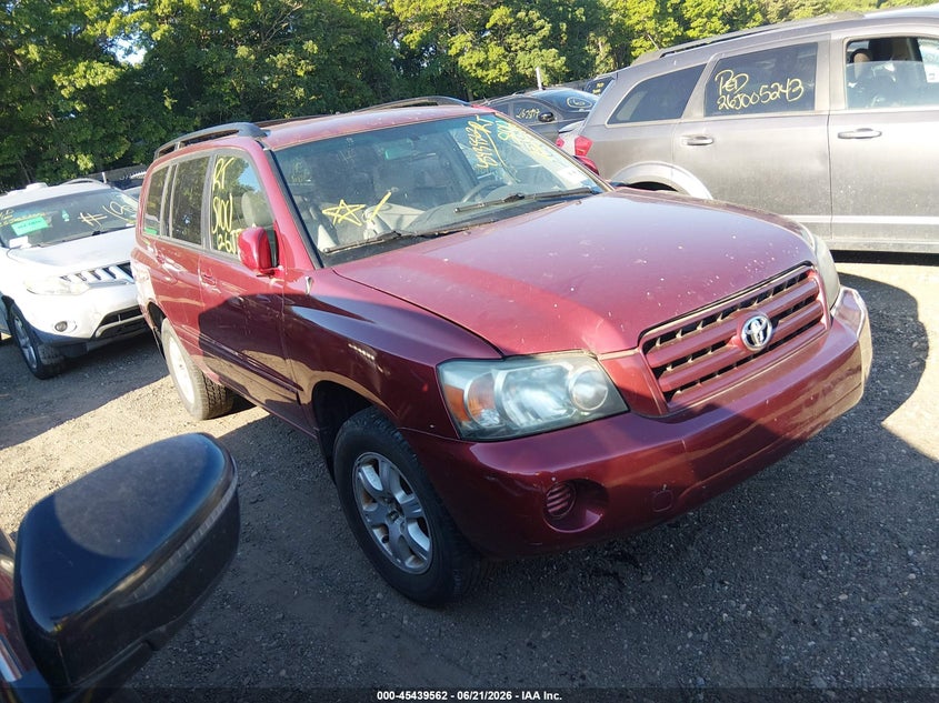 2004 TOYOTA HIGHLANDER