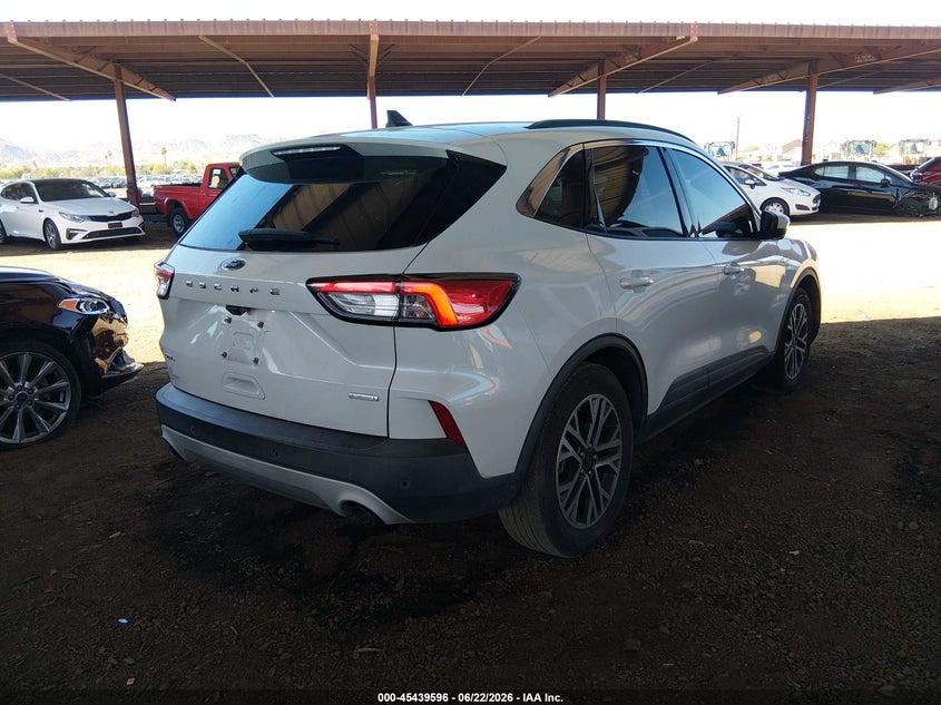 2020 FORD ESCAPE auction photo 4