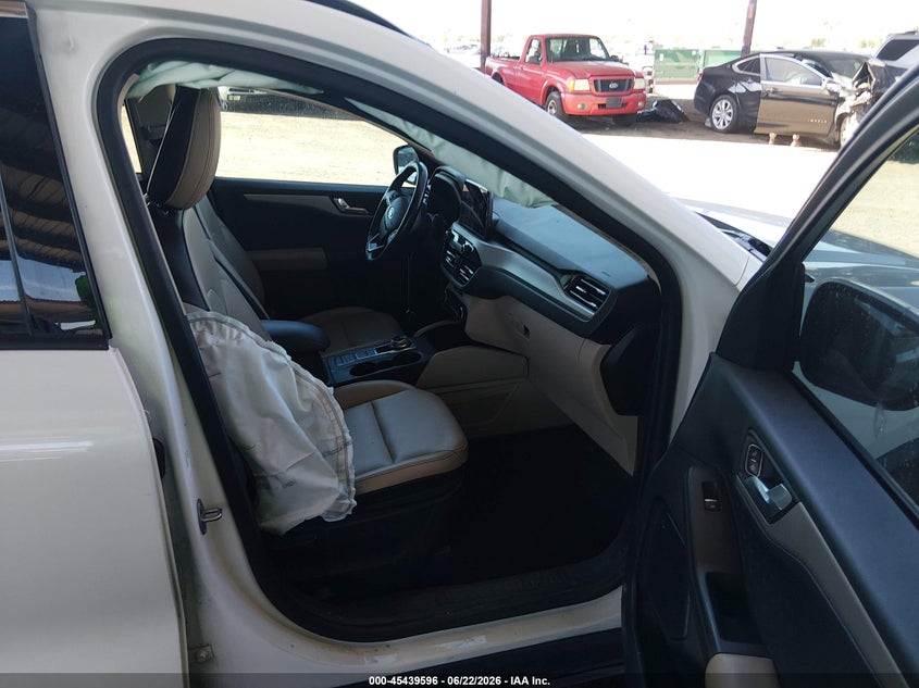 2020 FORD ESCAPE auction photo 5