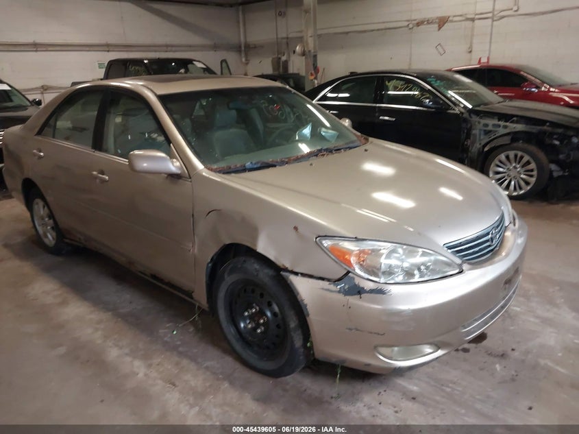 2003 TOYOTA CAMRY XLE V6