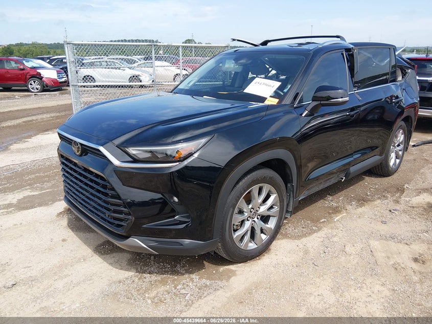 2024 Toyota Grand Highlander Limited, Roof, IAAI, VIN 5TDAAAB53RS030975 — photo 2