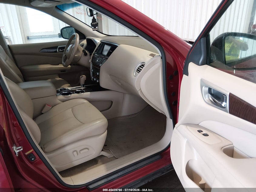 2014 NISSAN PATHFINDER auction photo 5