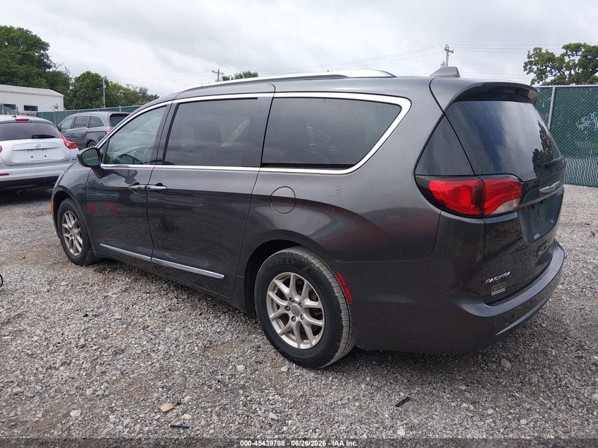 Vin: 2c4rc1bg2lr127907, lot: 45937897, chrysler pacifica touring l 20203