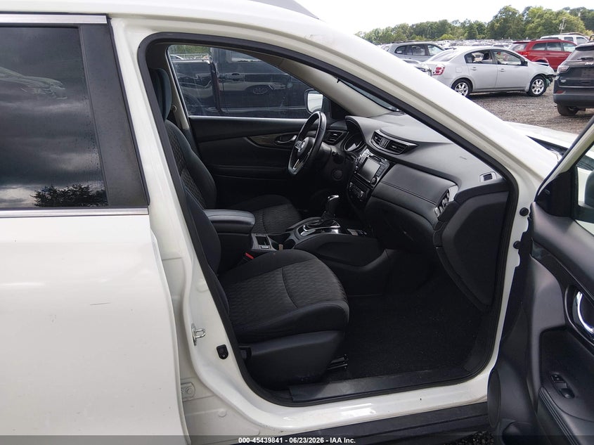 2019 NISSAN ROGUE auction photo 5